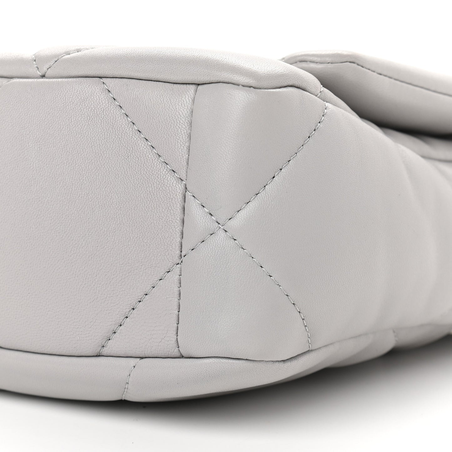 Goatskin Quilted Medium Chanel 19 Flap Grey