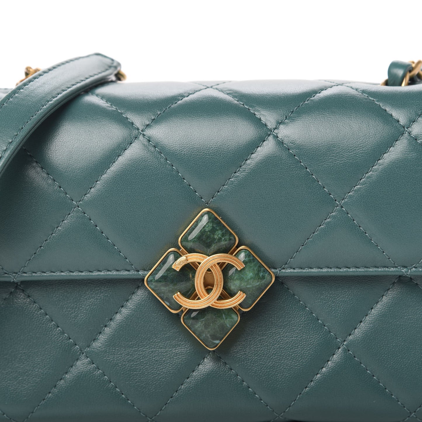 Lambskin Quilted Diamond Lock Flap Green