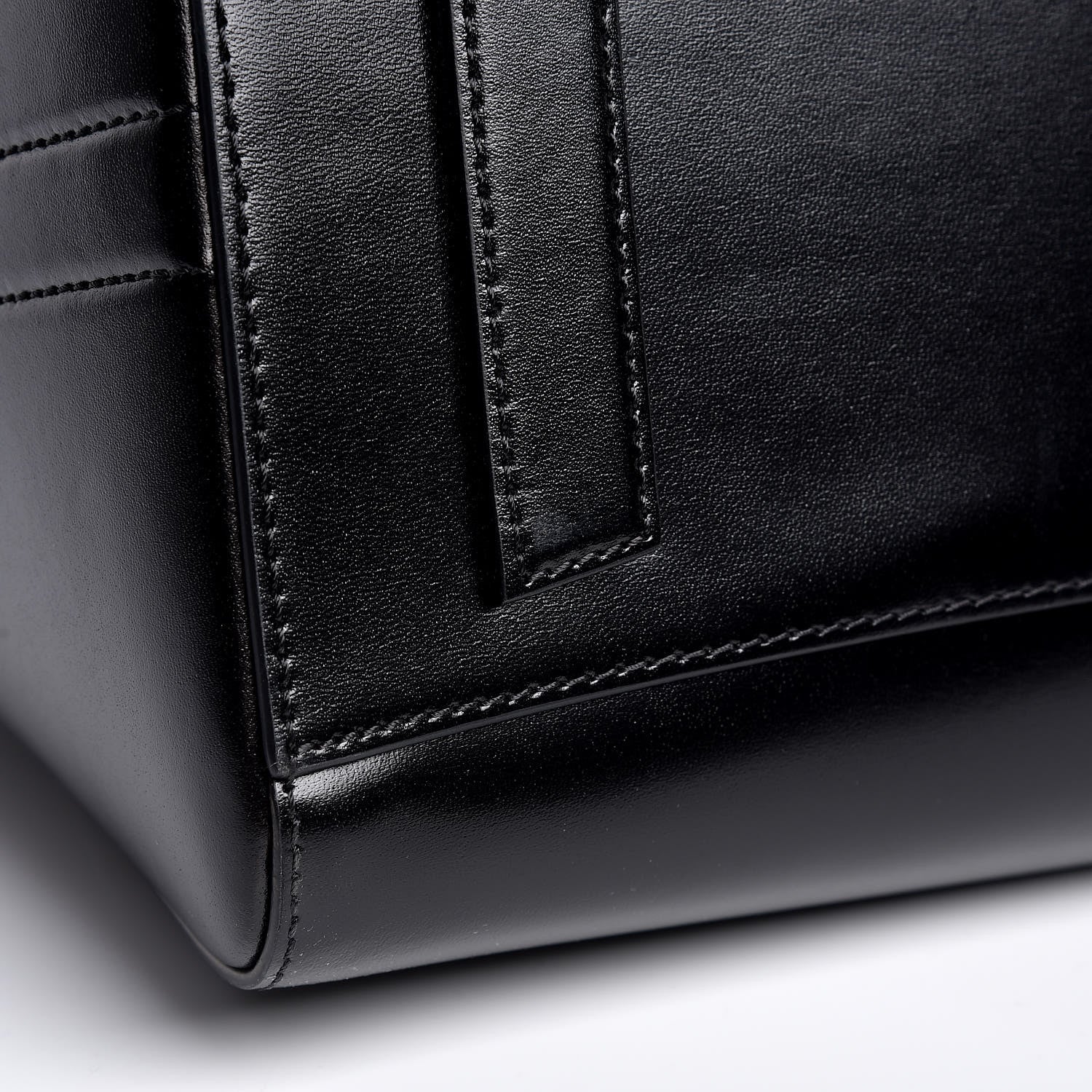 Givenchy Shiny Lord Calfskin Medium Antigona Black 8 of 10