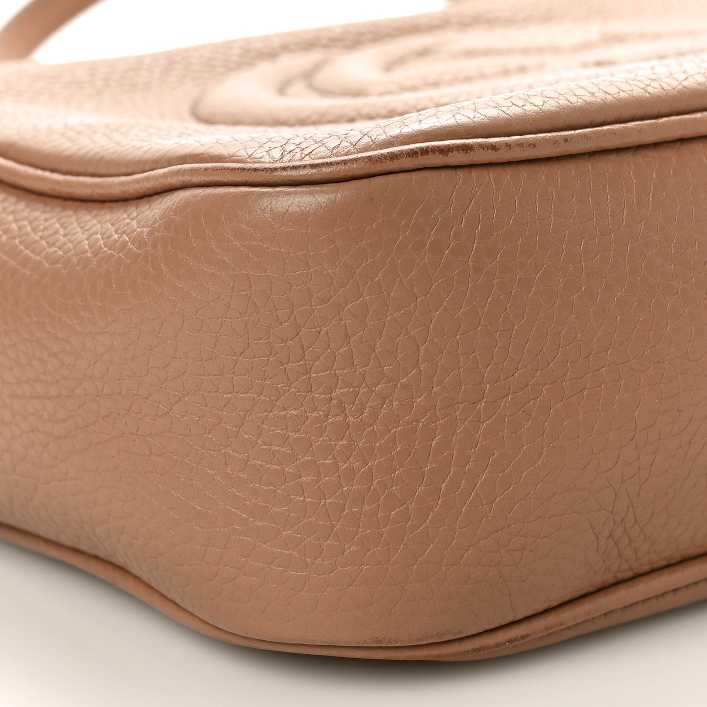 Pebbled Calfskin Small Soho Disco Bag Camelia