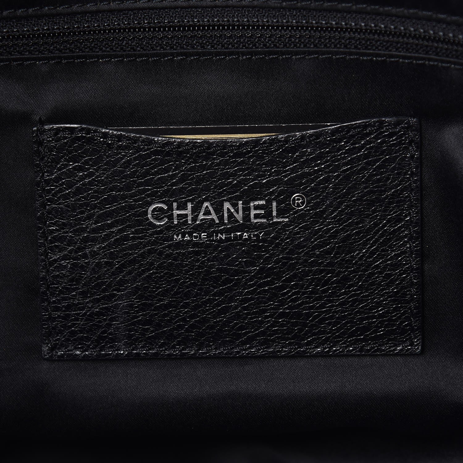 Chanel Glazed Calfskin Large On The Road Tote Black 7 of 15