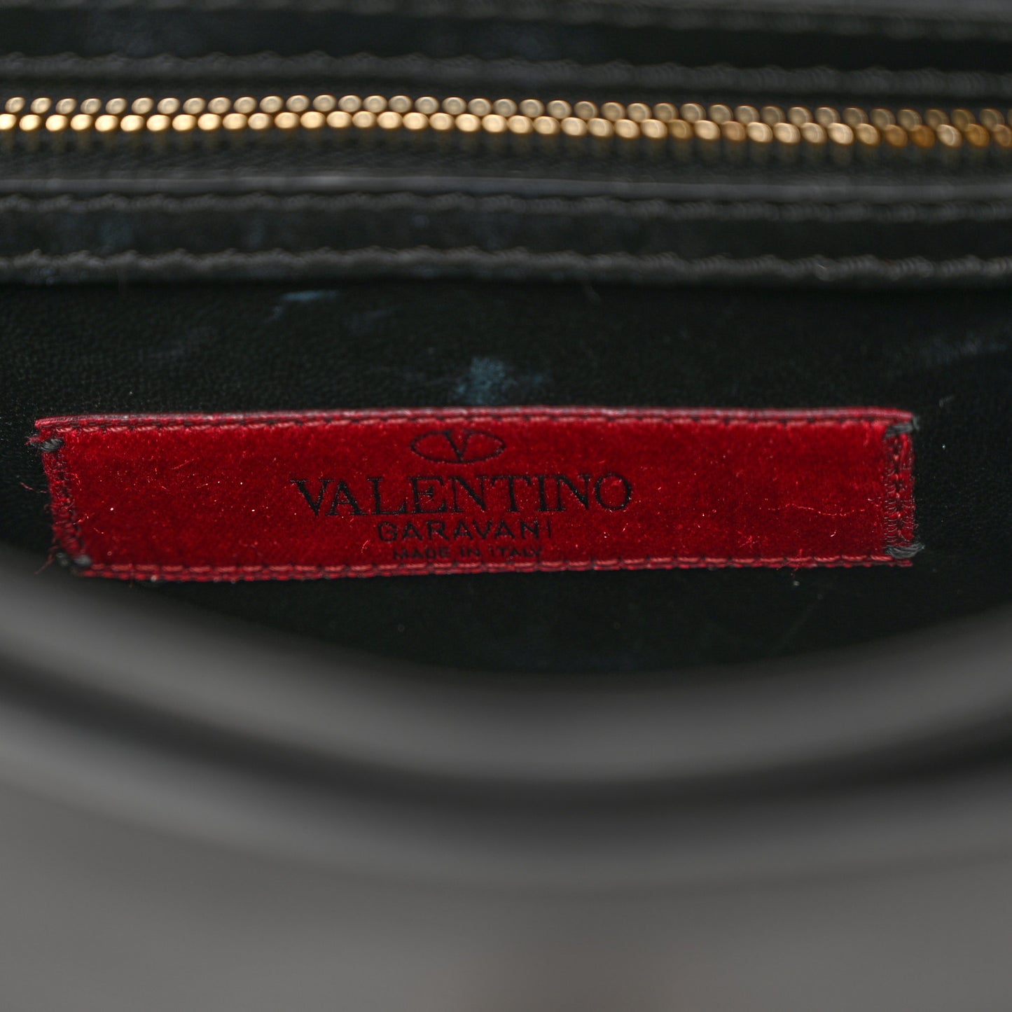 Vitello Rockstud Shoulder Flap Messenger Bag Black