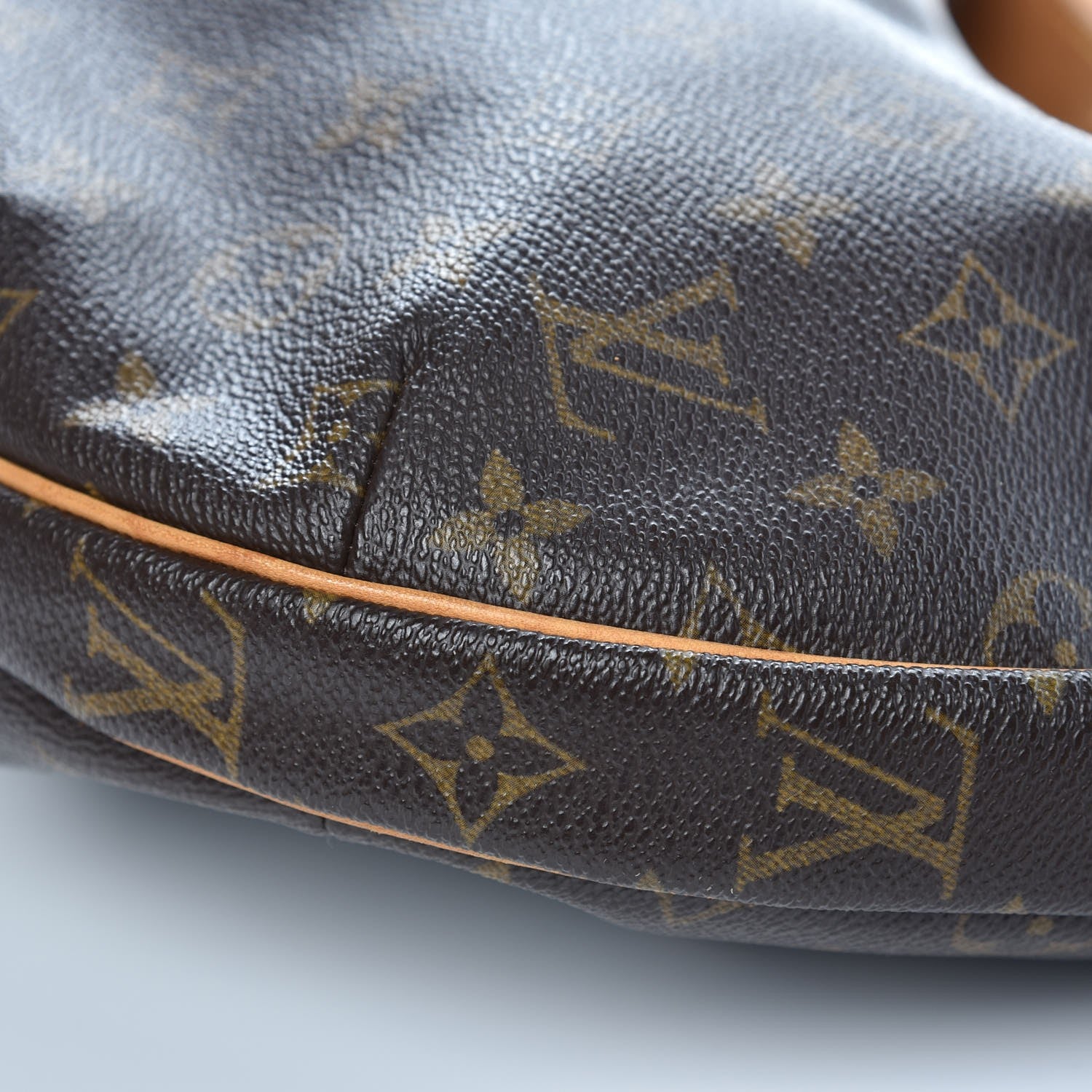 Louis Vuitton Monogram Croissant MM 9 of 11