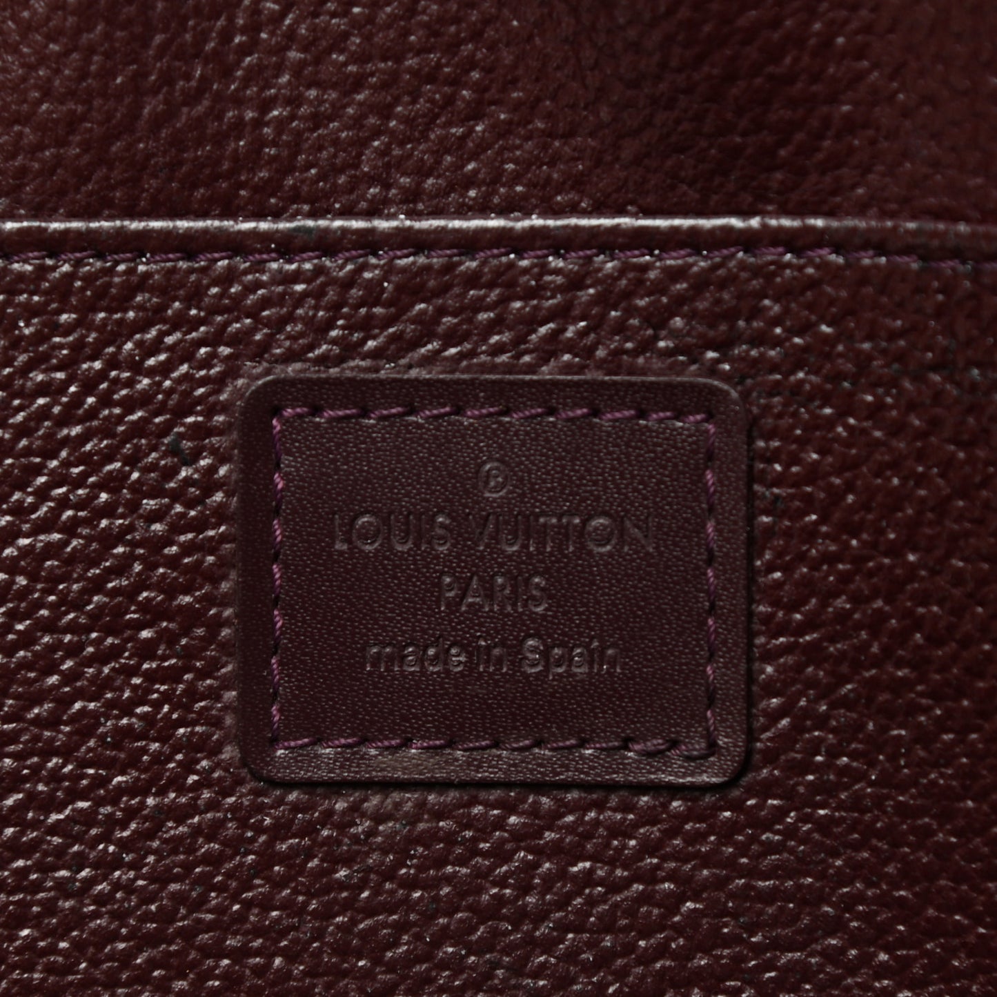 Taiga Toiletry Pouch GM Acajou