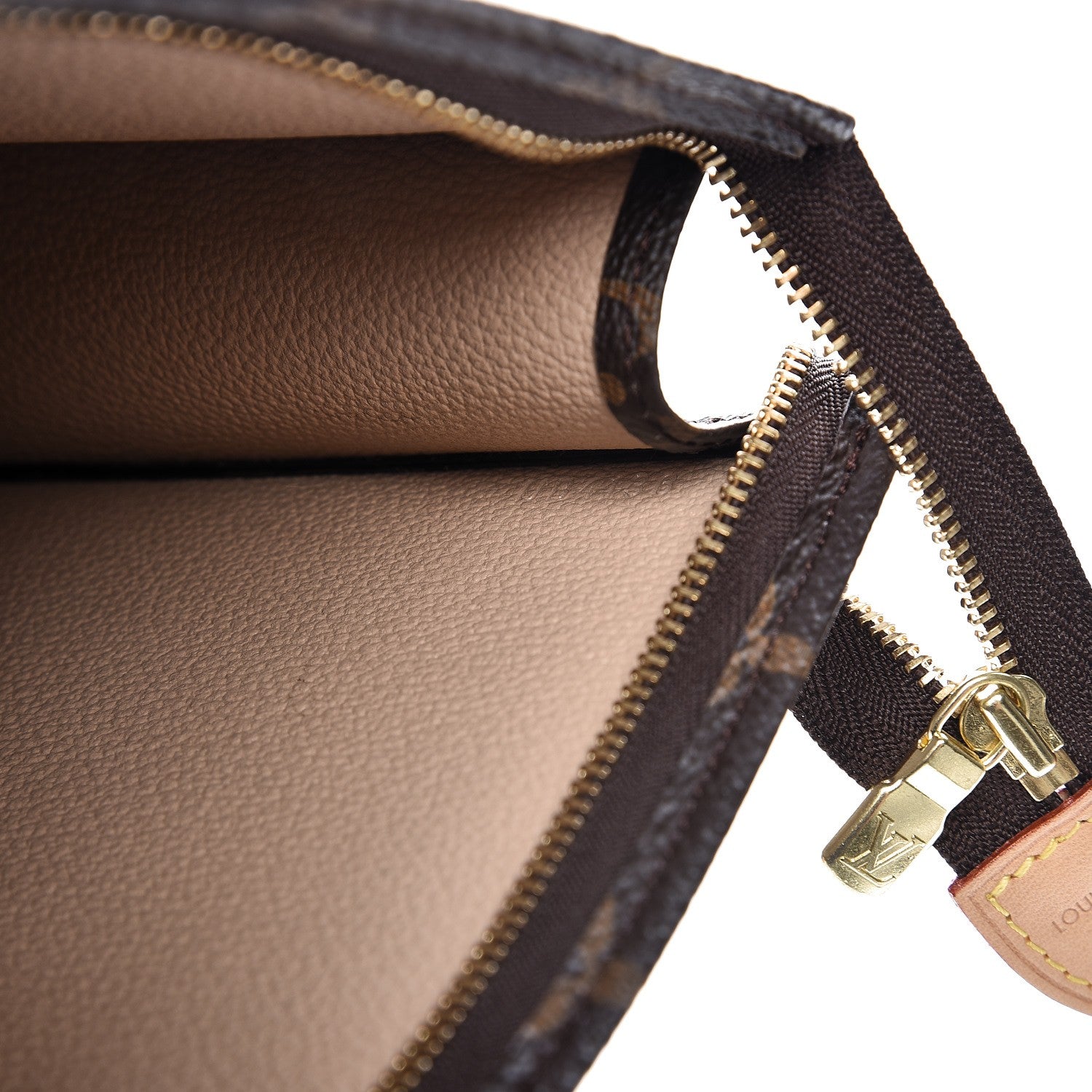 Louis Vuitton Monogram Toiletry Pouch 19 8 of 9