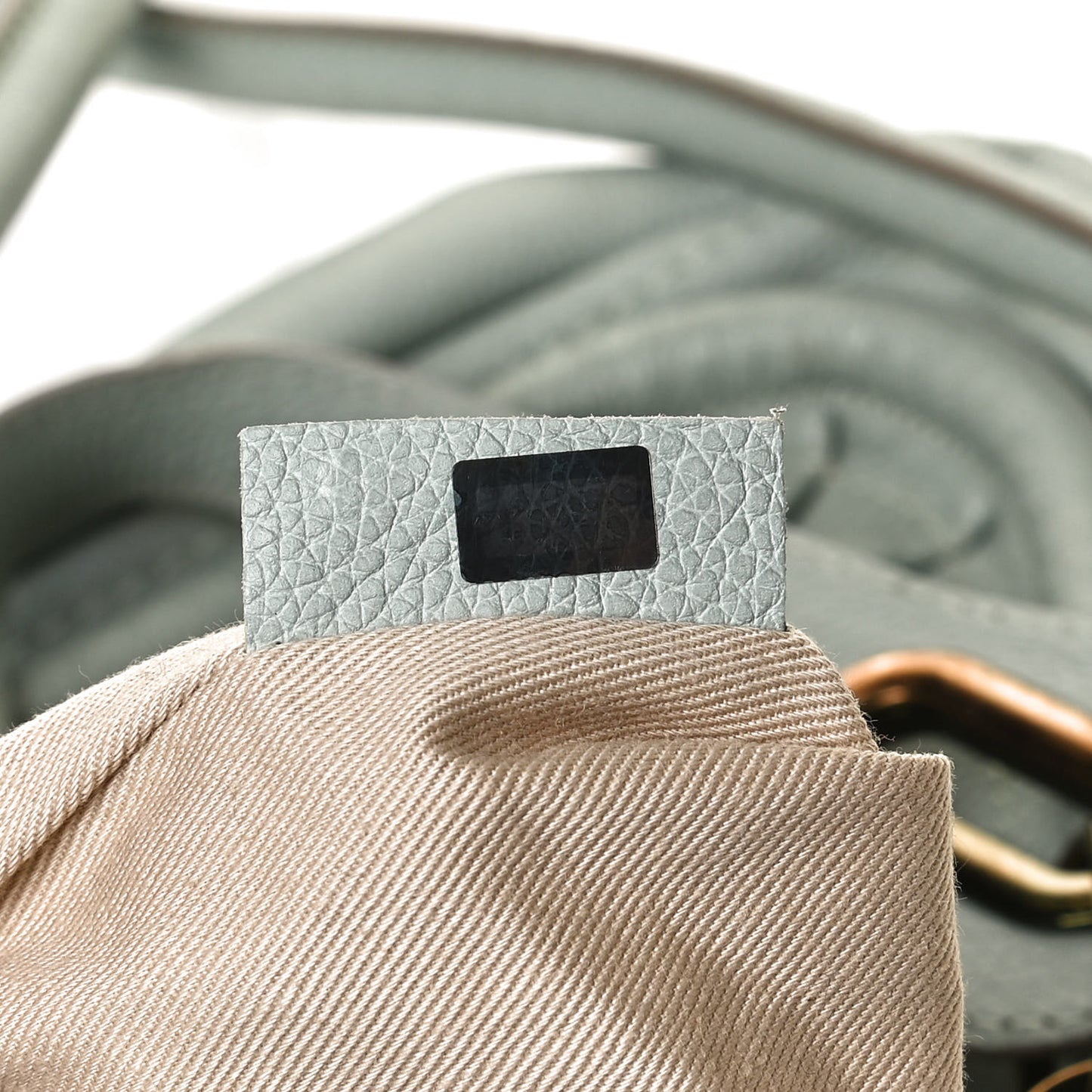 Calfskin Medium Paraty Atoll Blue