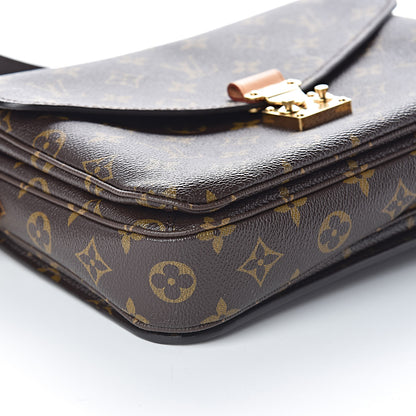Louis Vuitton Monogram Pochette Metis 7 of 9
