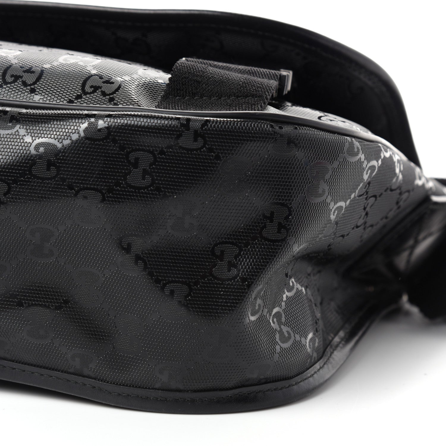 Gucci Imprime Monogram Medium Messenger Bag Black 9 of 10