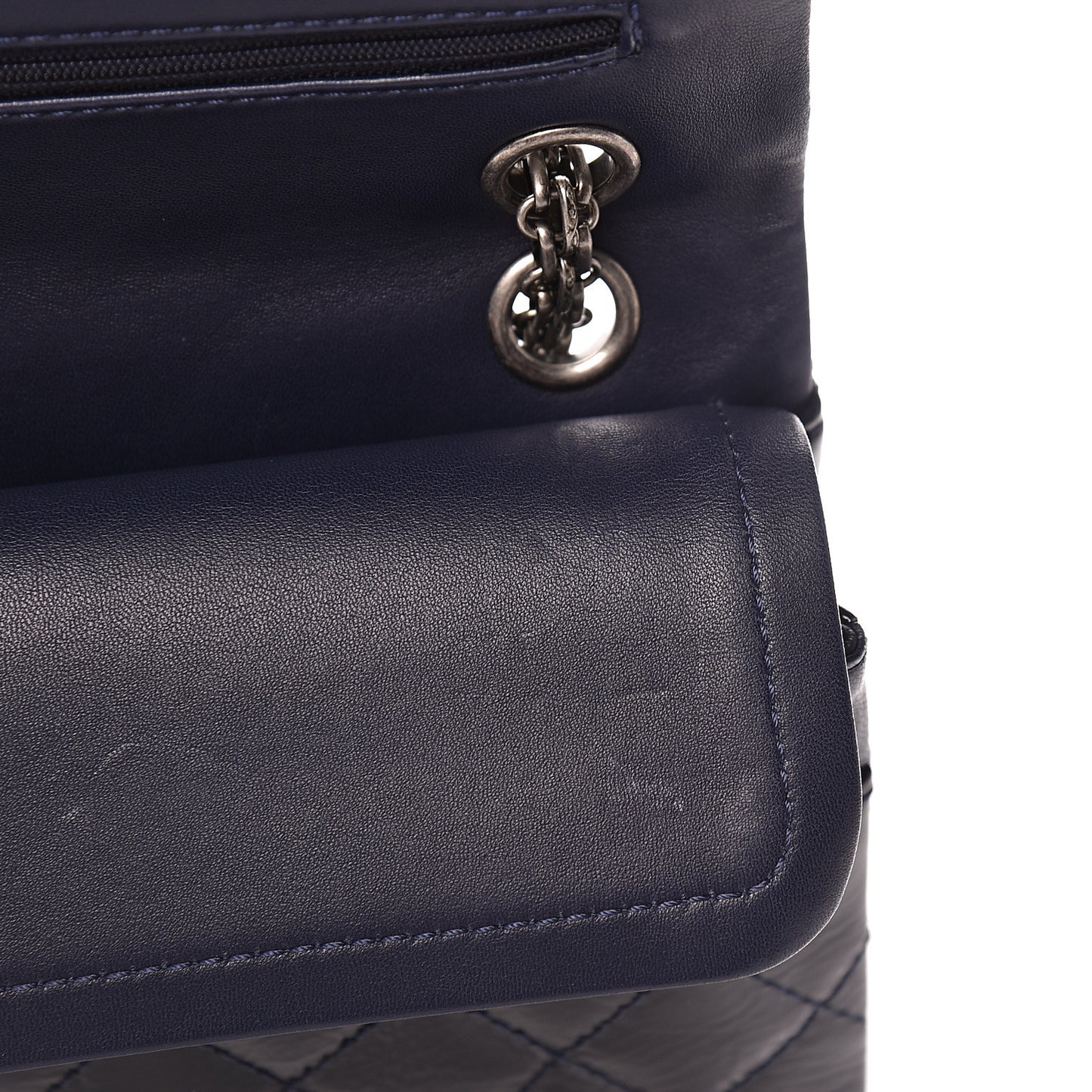 Distressed Patent Quilted 2.55 Reissue 226 Flap Navy