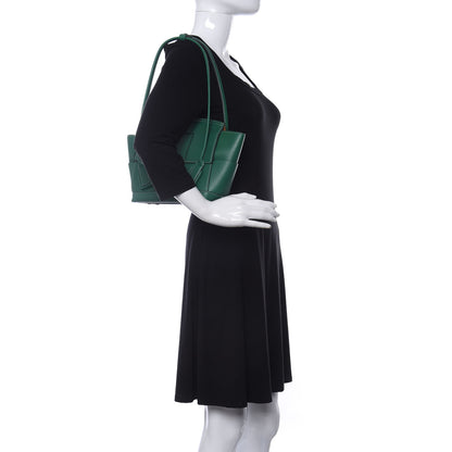 Bottega Veneta French Calfskin Maxi Intrecciato Arco 33 Racing Green 2 of 11