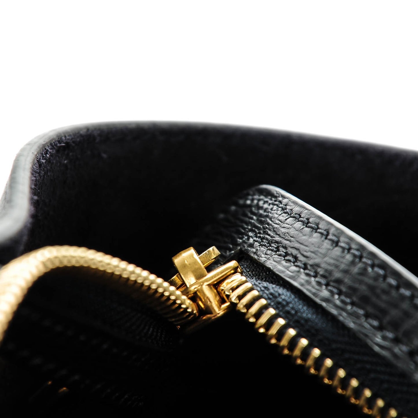 Liege Calfskin Small Trapeze Black
