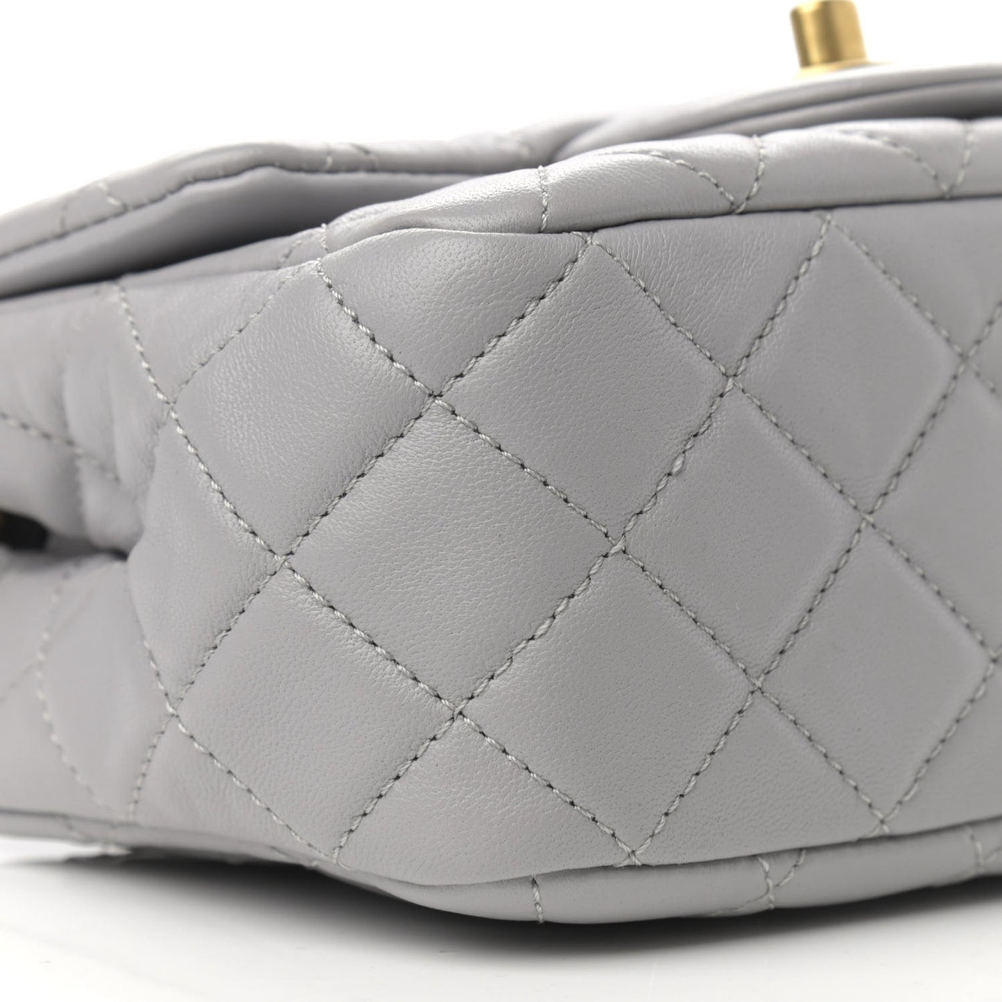 Lambskin Quilted Mini Pearl Crush Flap Light Grey