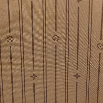 Louis Vuitton Monogram Neverfull MM 10 of 17