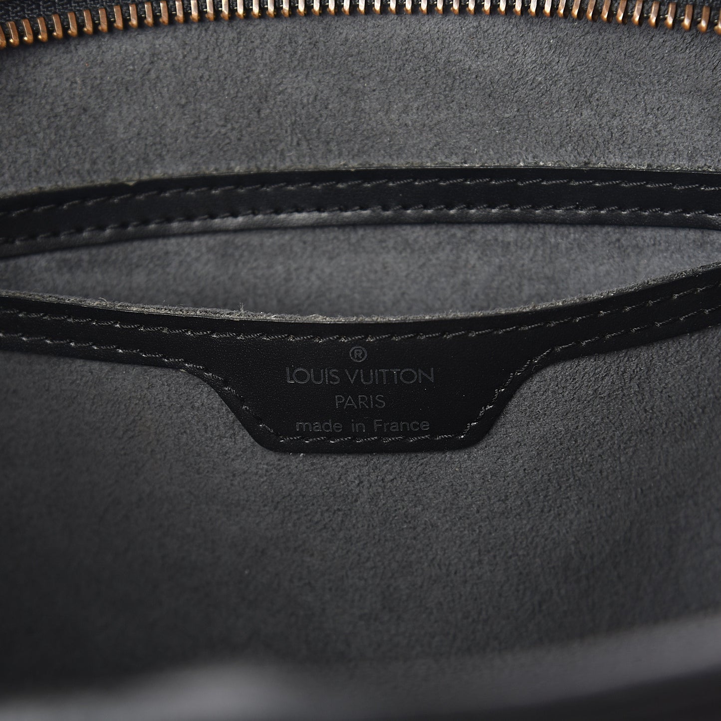 Epi Saint Jacques PM Long Straps Black