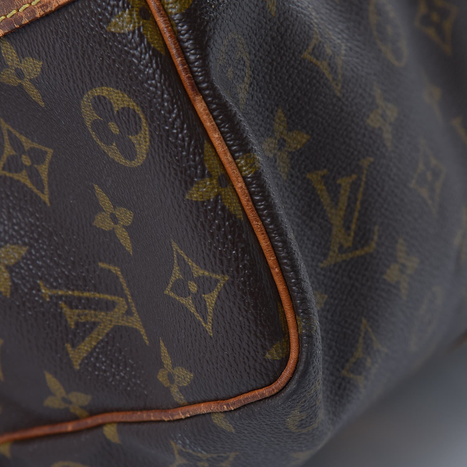 Louis Vuitton Monogram Keepall Bandouliere 50 25 of 28
