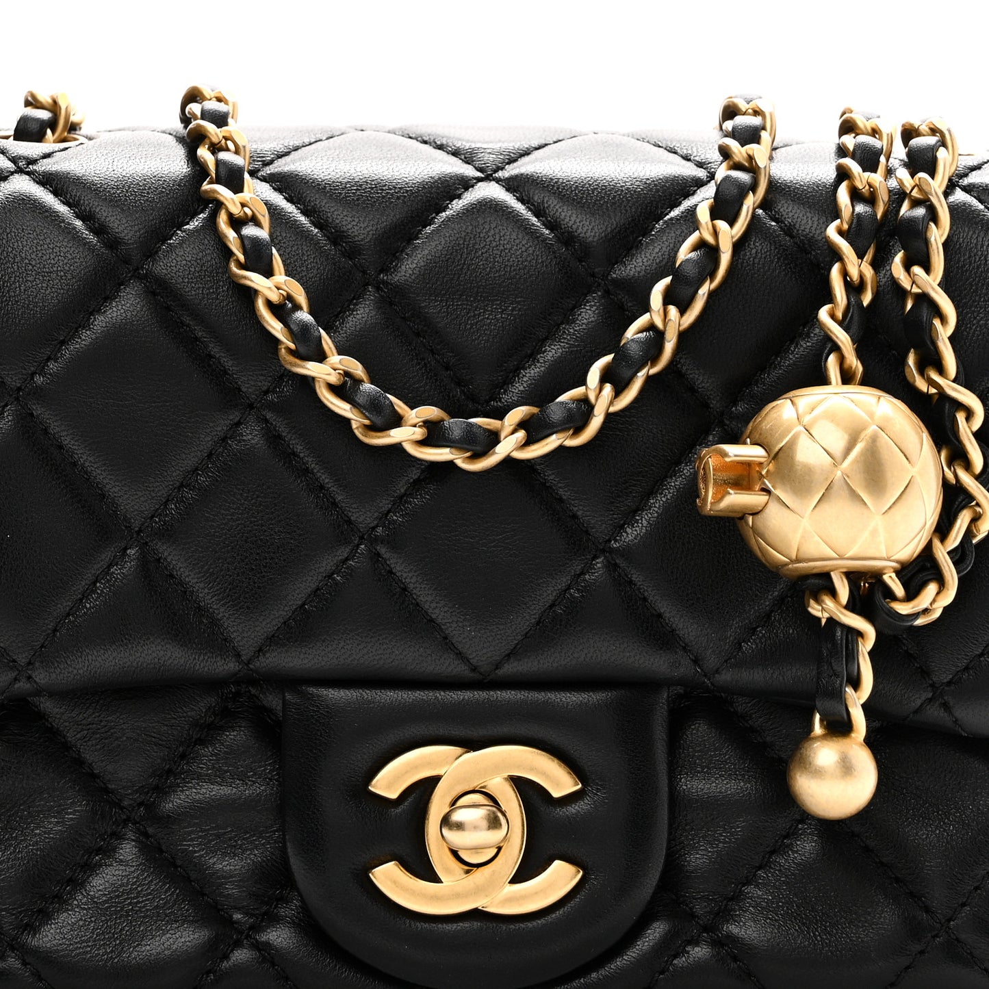 Lambskin Quilted Mini Pearl Crush Flap Black