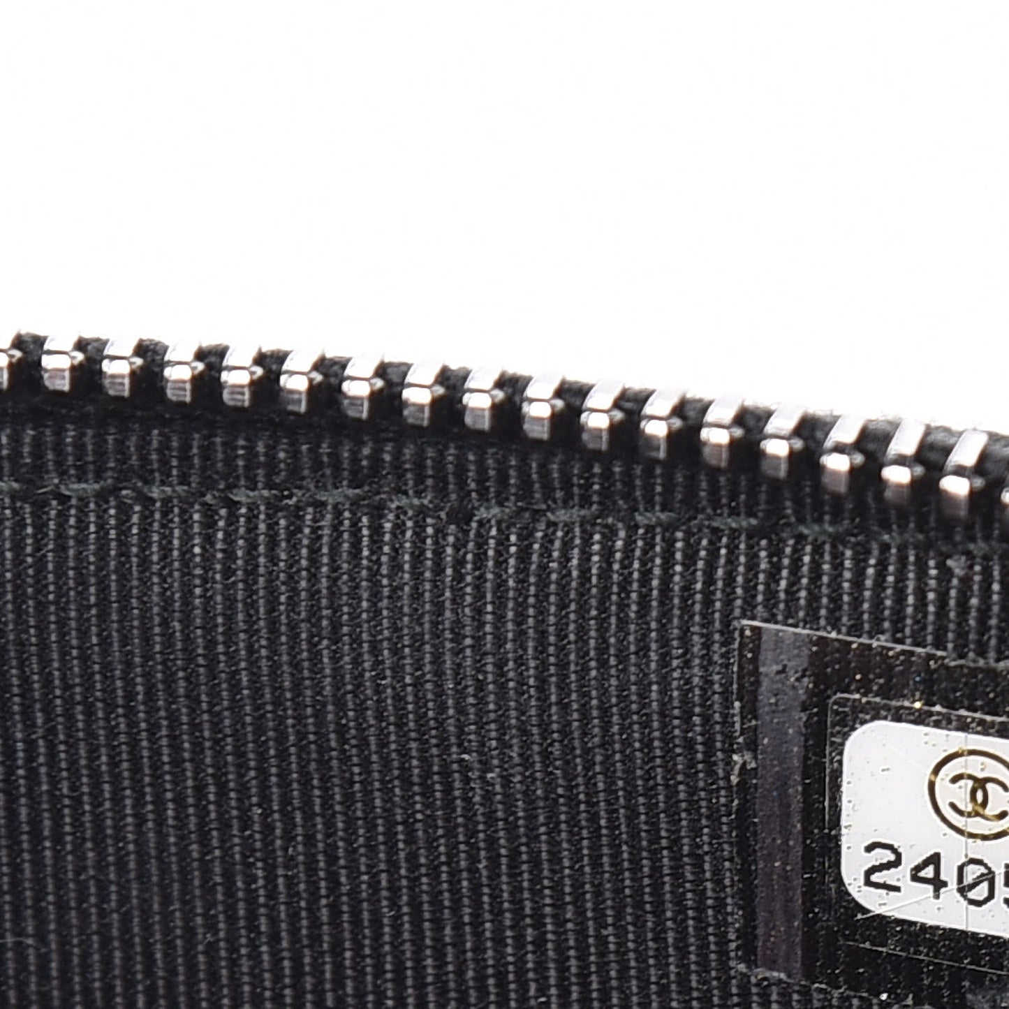 Sheepskin Chevron Quilted Studded Reissue Small Clutch With Chain Black