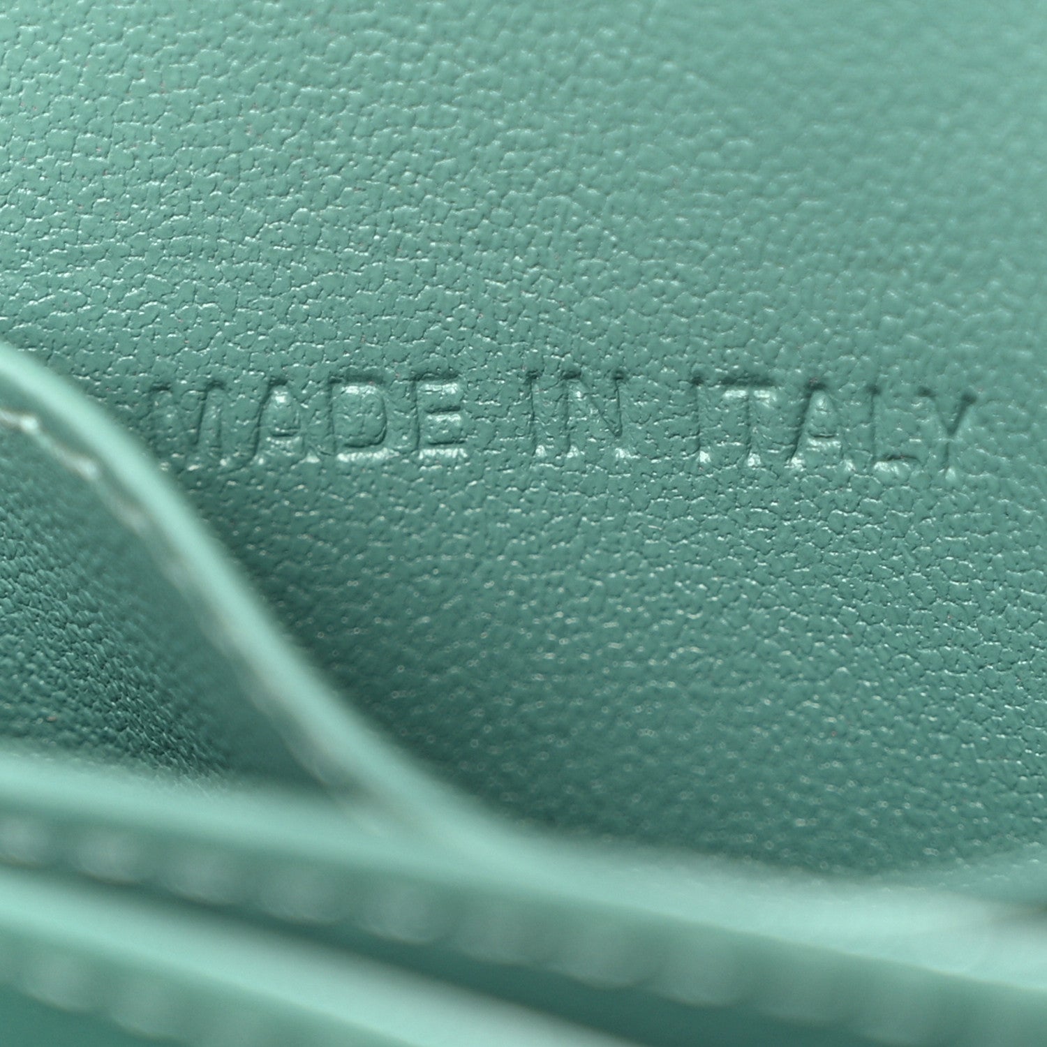 Christian Dior Grained Calfskin Supple Cannage Caro Compact Wallet Vert Tundra 7 of 8