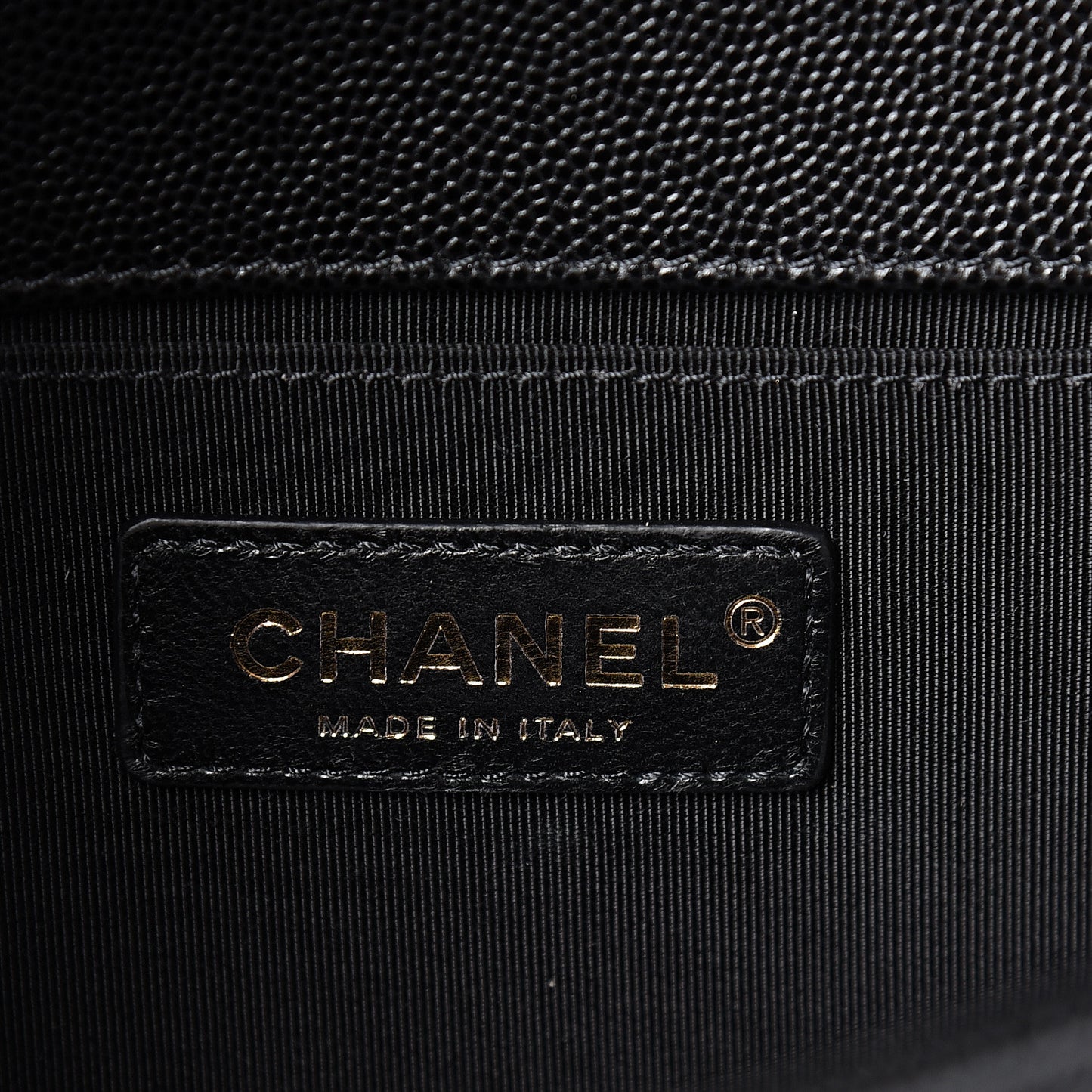 Caviar Quilted Medium Boy Flap Black