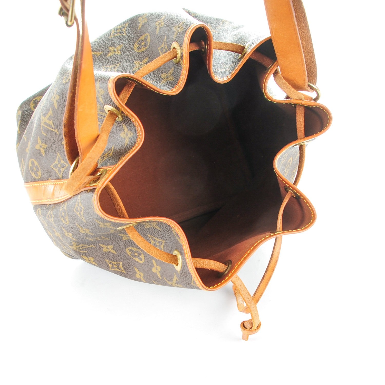 Louis Vuitton Monogram Petit Noe 5 of 11