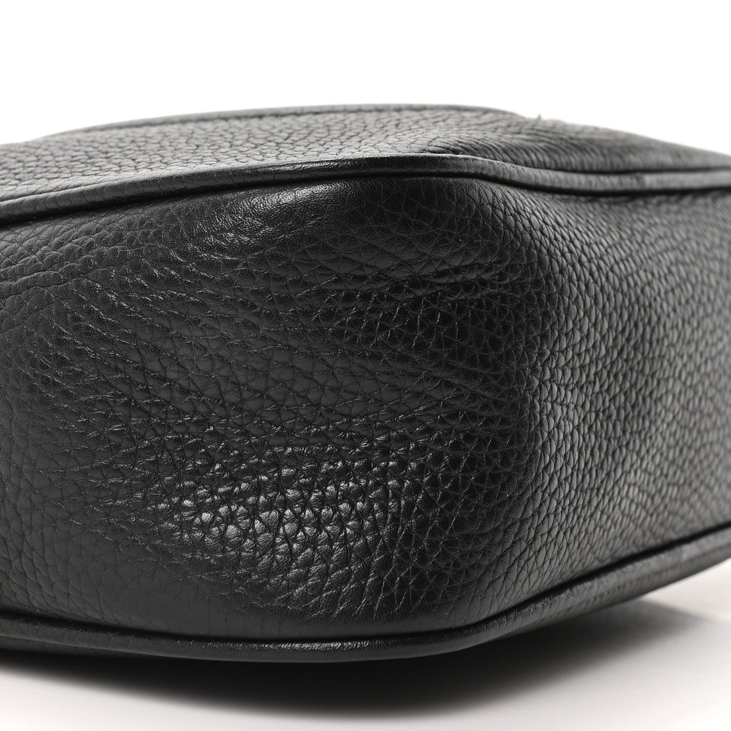 Gucci Pebbled Calfskin Small Soho Disco Bag Black 9 of 10