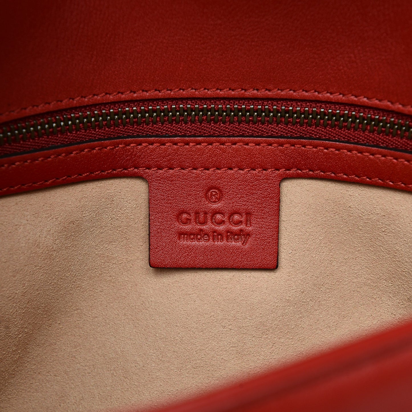 Calfskin Matelasse Small GG Marmont Shoulder Bag Hibiscus Red