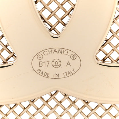 Chanel Mesh Circle CC Brooch Gold 4 of 5