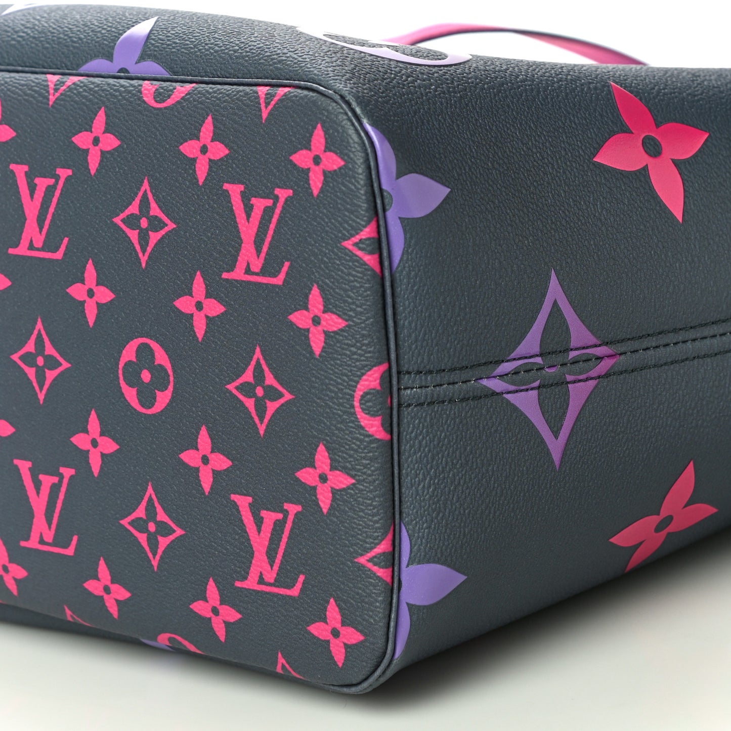 Monogram Giant Spring In The City Neverfull MM Midnight Fuchsia