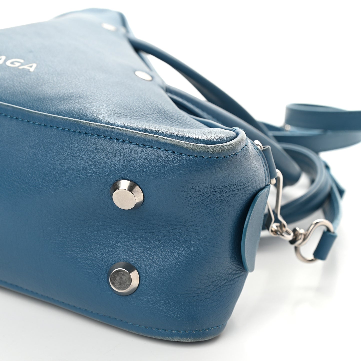 Calfskin S Triangle Duffle Bleu Persan