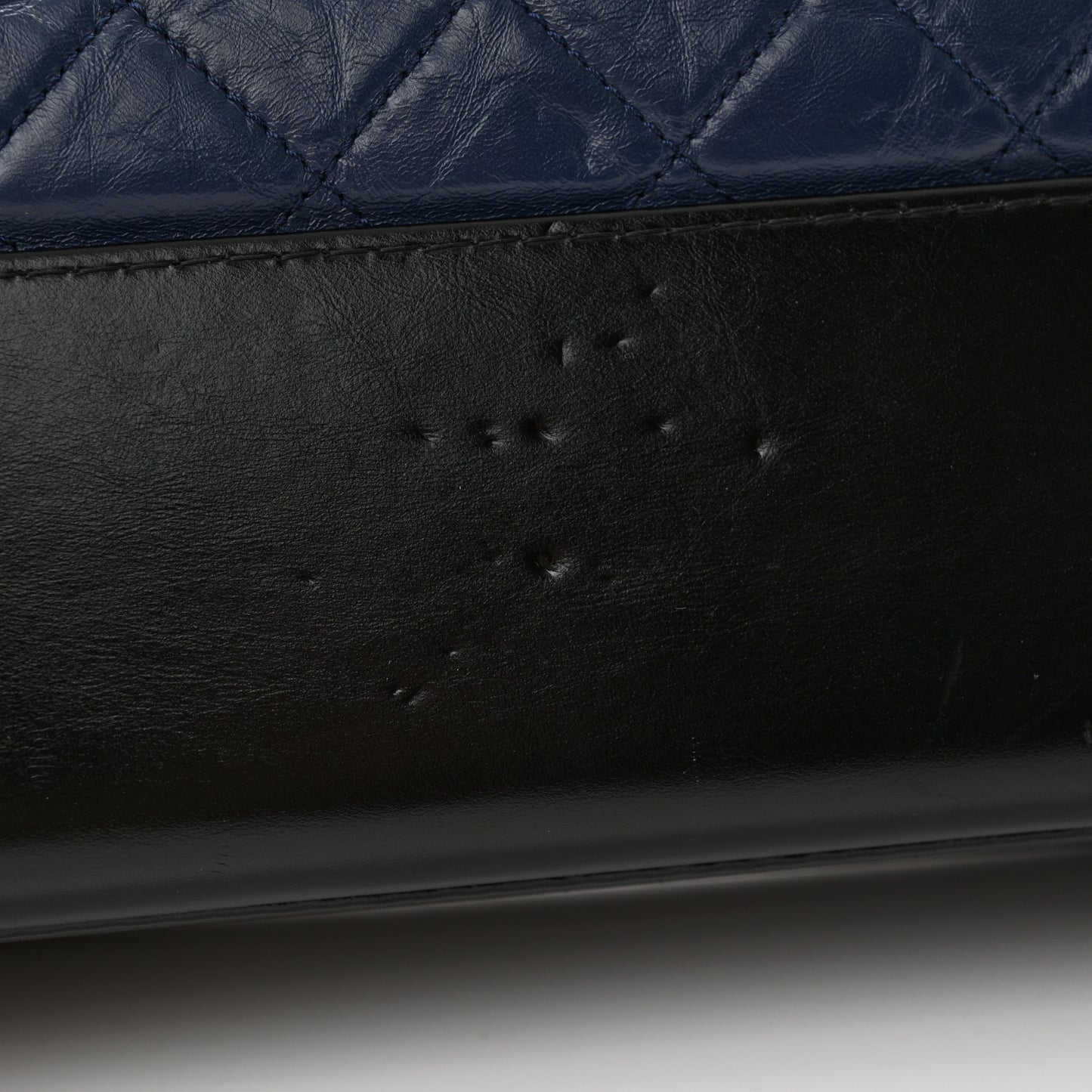 Aged Calfskin Quilted Large Gabrielle Hobo Navy Black