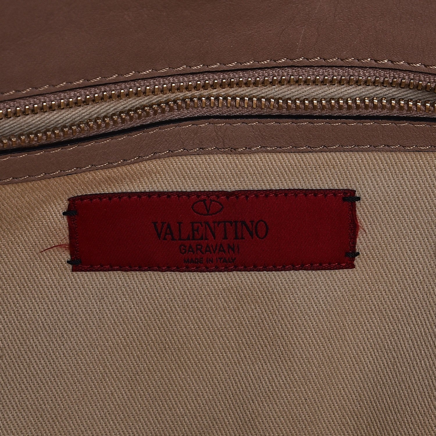 Valentino Garavani Calfskin Rockstud New Dome Bucket Tote Poudre 7 of 9