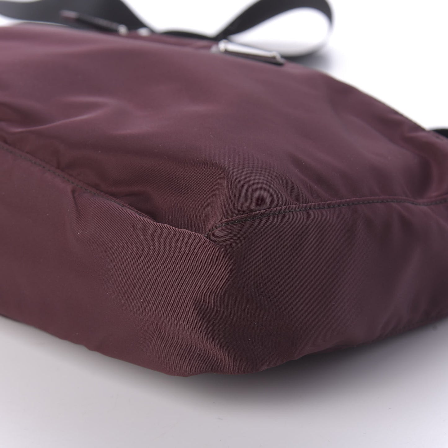 Nylon Vela Flat Messenger Bag Ametista