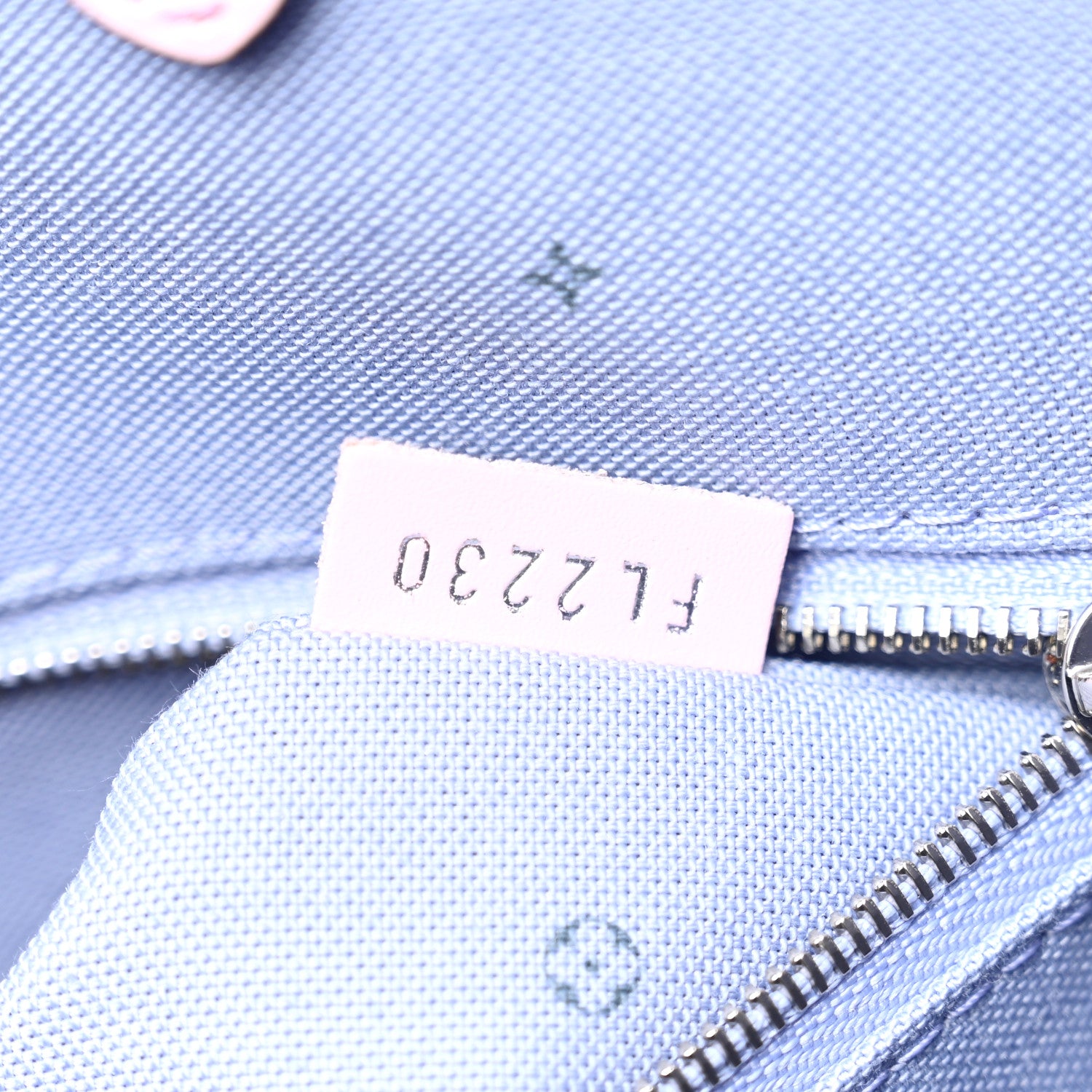 Louis Vuitton Monogram Escale Onthego GM Pastel 7 of 10