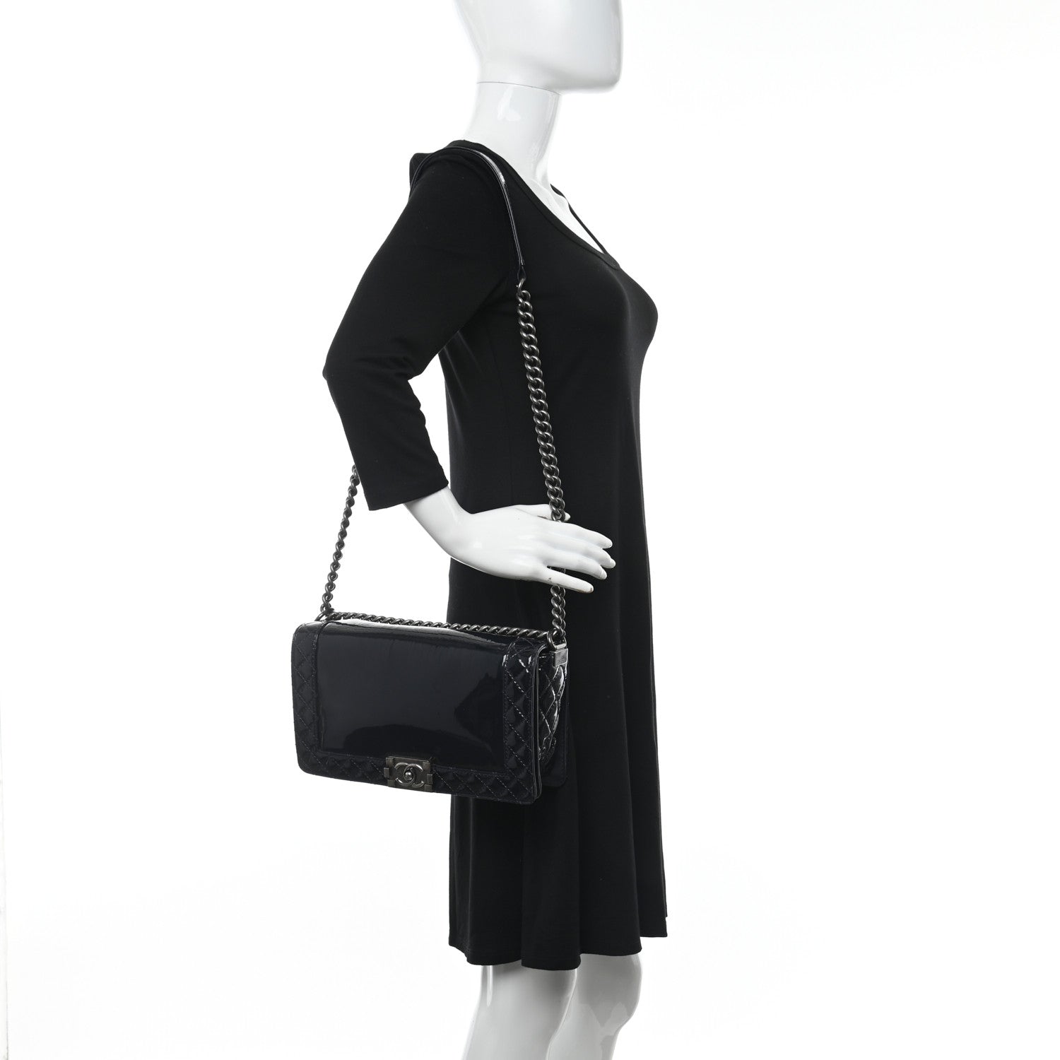 Chanel Patent New Medium Boy Reverso Flap Navy 3 of 10