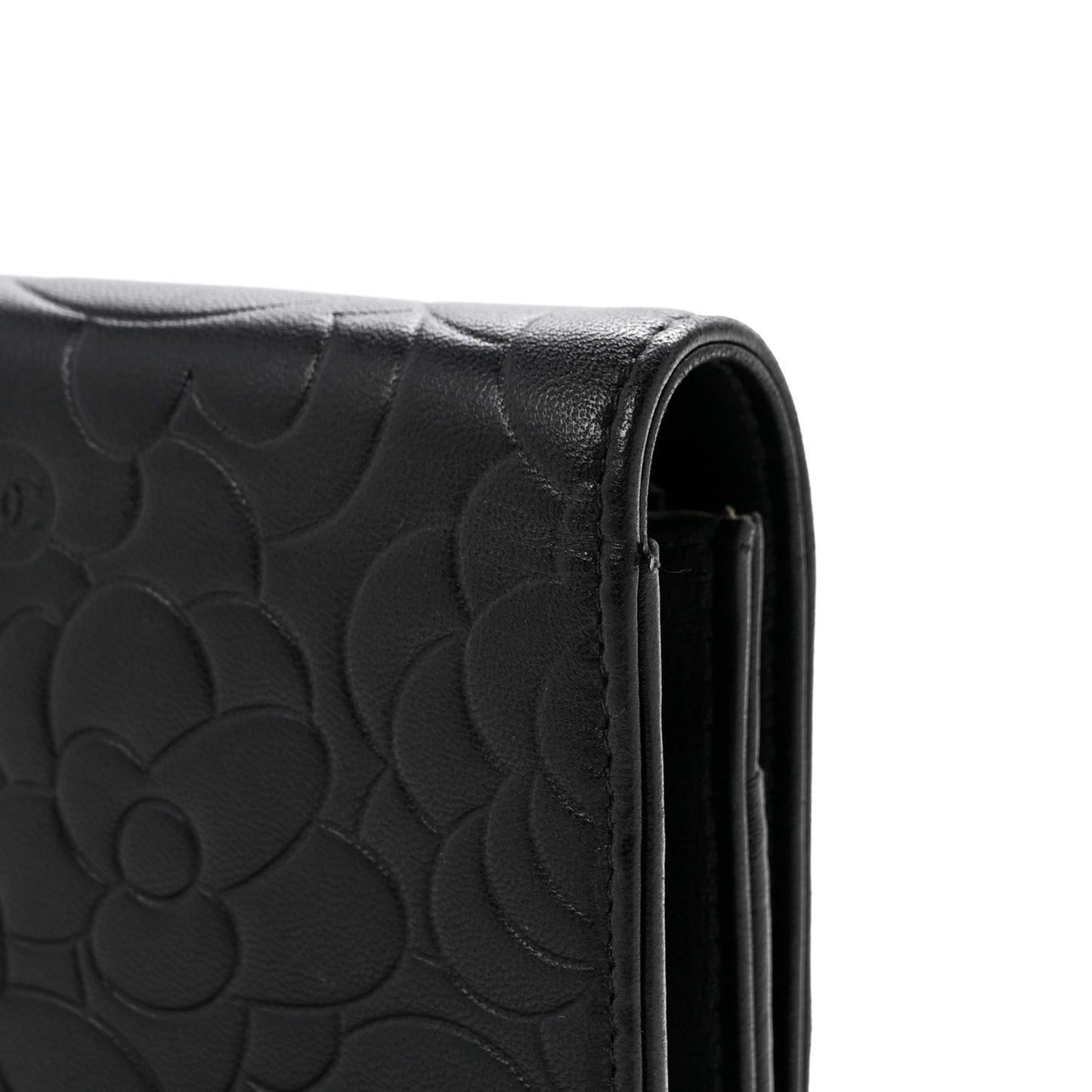 Lambskin Camellia Embossed Wallet On Chain WOC Black