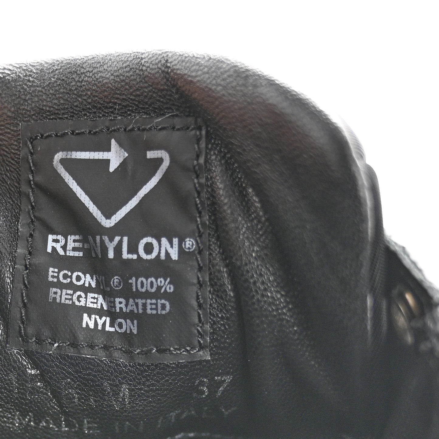 Re-Nylon Spazzolato Rubber Triangle Logo Macro Quilted Womens 45mm Platform Sneakers 37 Black