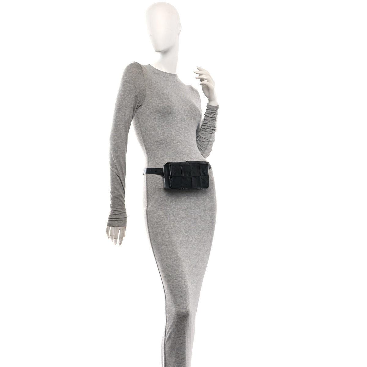 Paper Calfskin Maxi Intreccio The Belt Cassette Bag Black