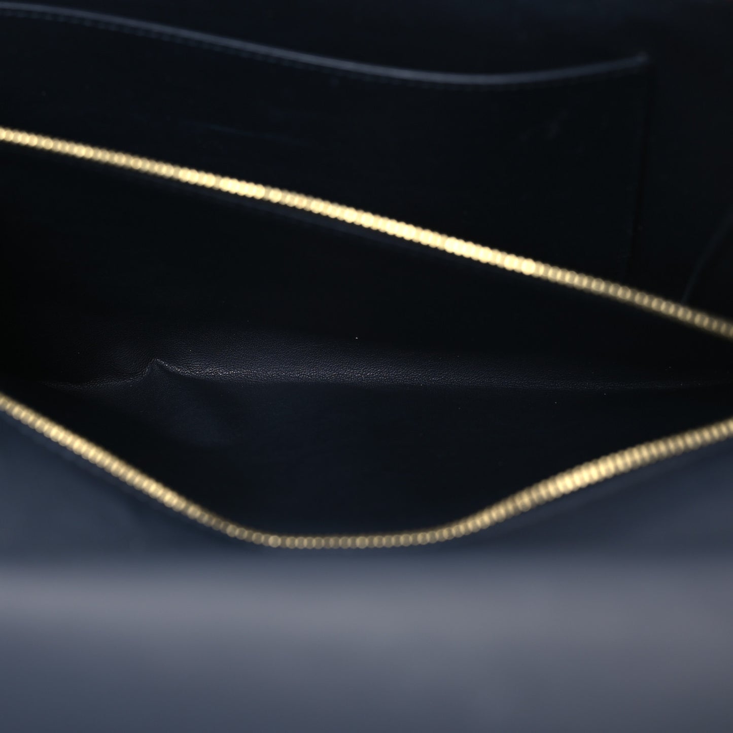 Smooth Calfskin Trotteur Clutch Navy Blue Red