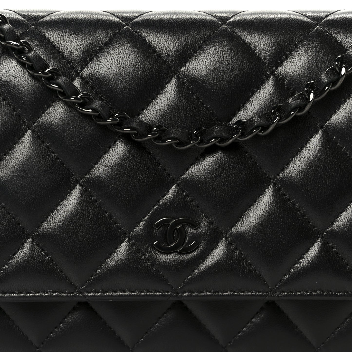 Lambskin Quilted Wallet On Chain WOC So Black
