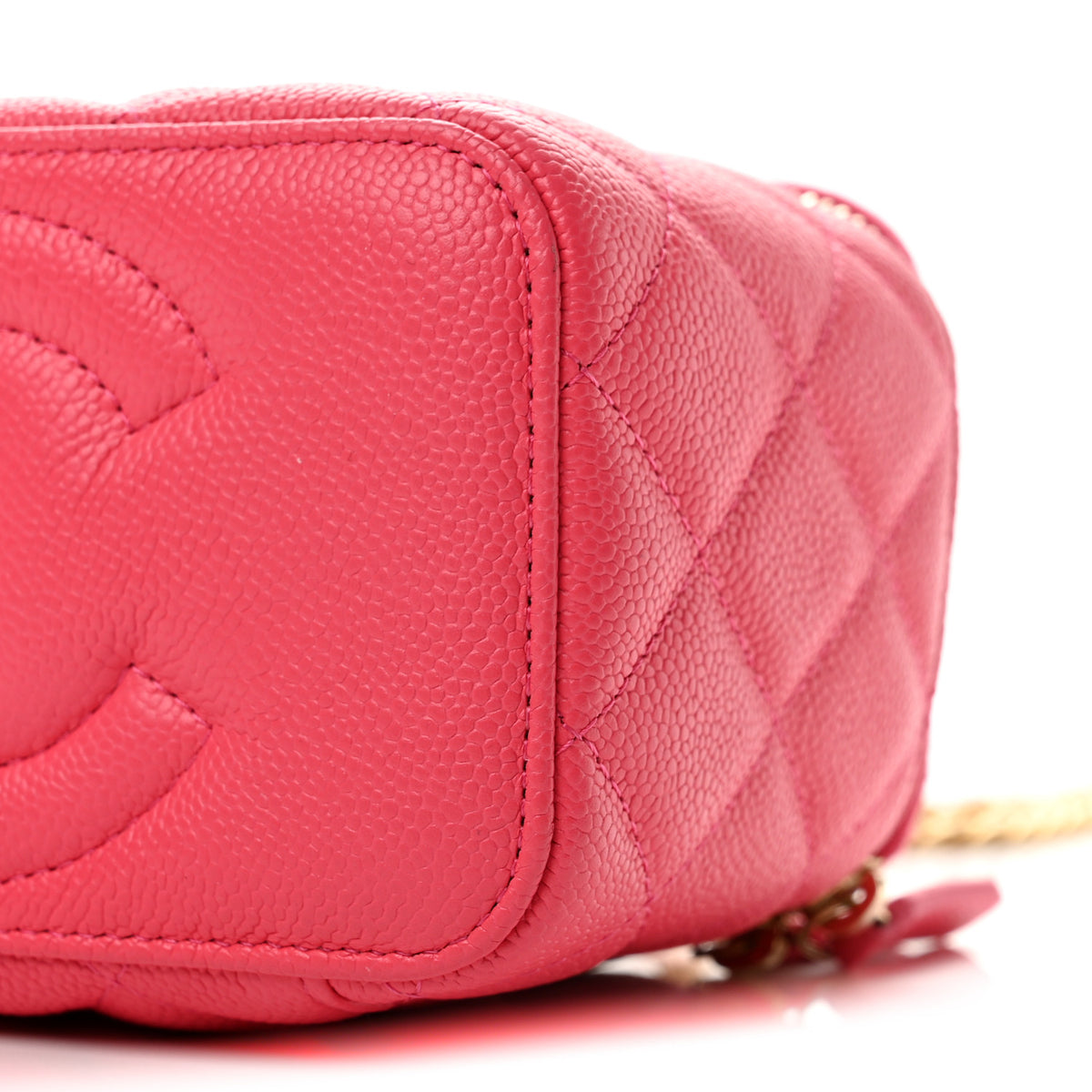 Caviar Quilted Sweetheart Vanity Case Pink