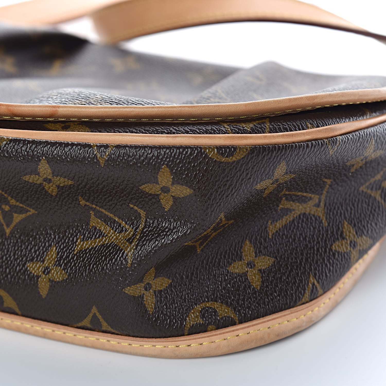 Louis Vuitton Monogram Menilmontant PM 9 of 13