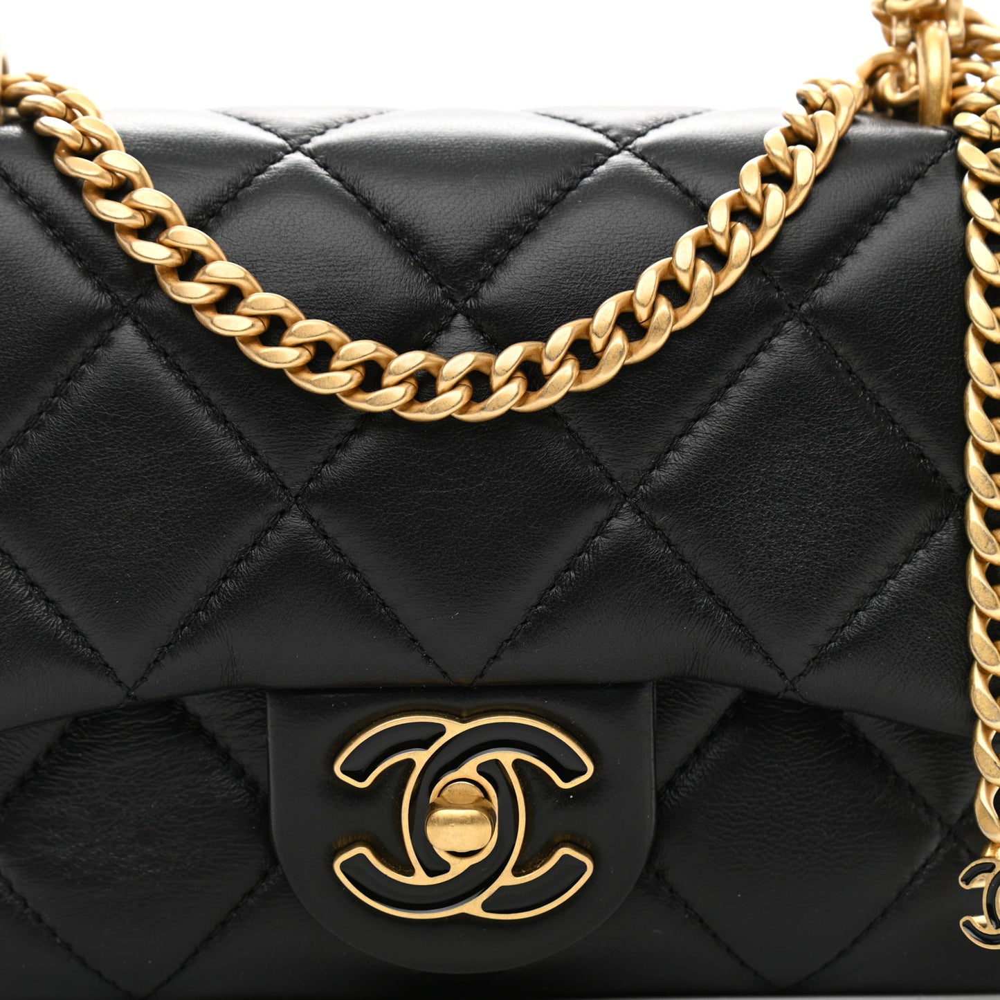 Lambskin Enamel Quilted Mini Pending CC Square Flap Black
