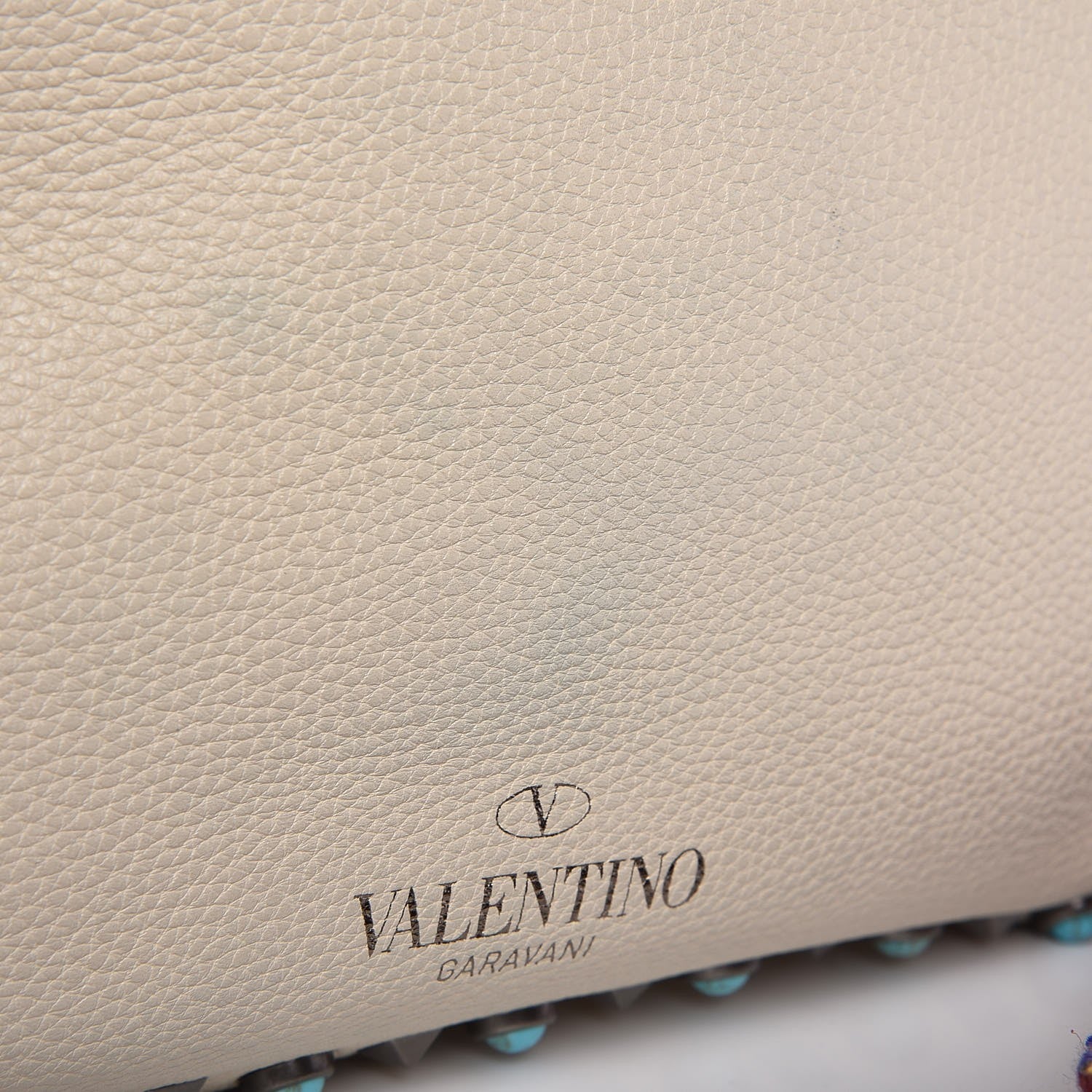 Valentino Garavani Pebbled Calfskin Tribal Small Guitar Strap Rockstud Rolling Flip-Lock Messenger Bag Ivory 13 of 16