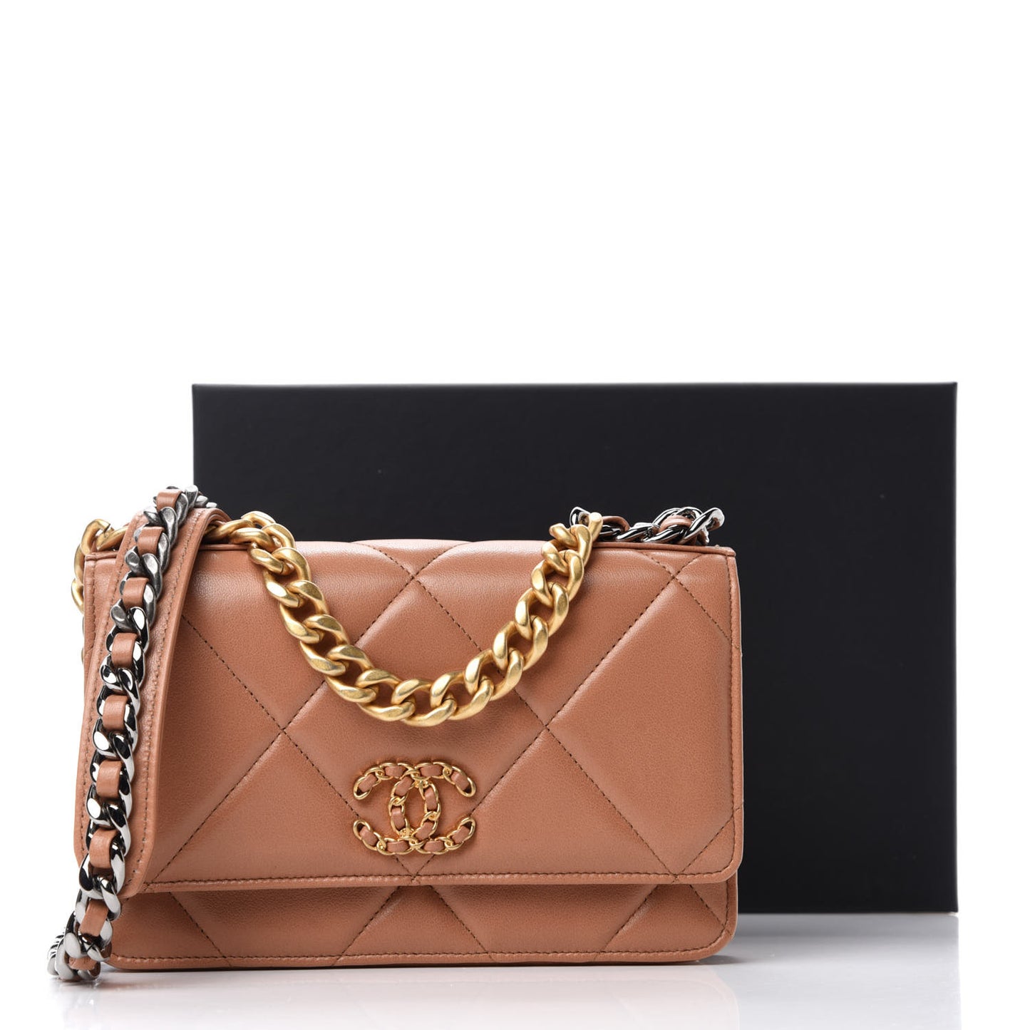Lambskin Quilted 19 Wallet On Chain WOC Brown