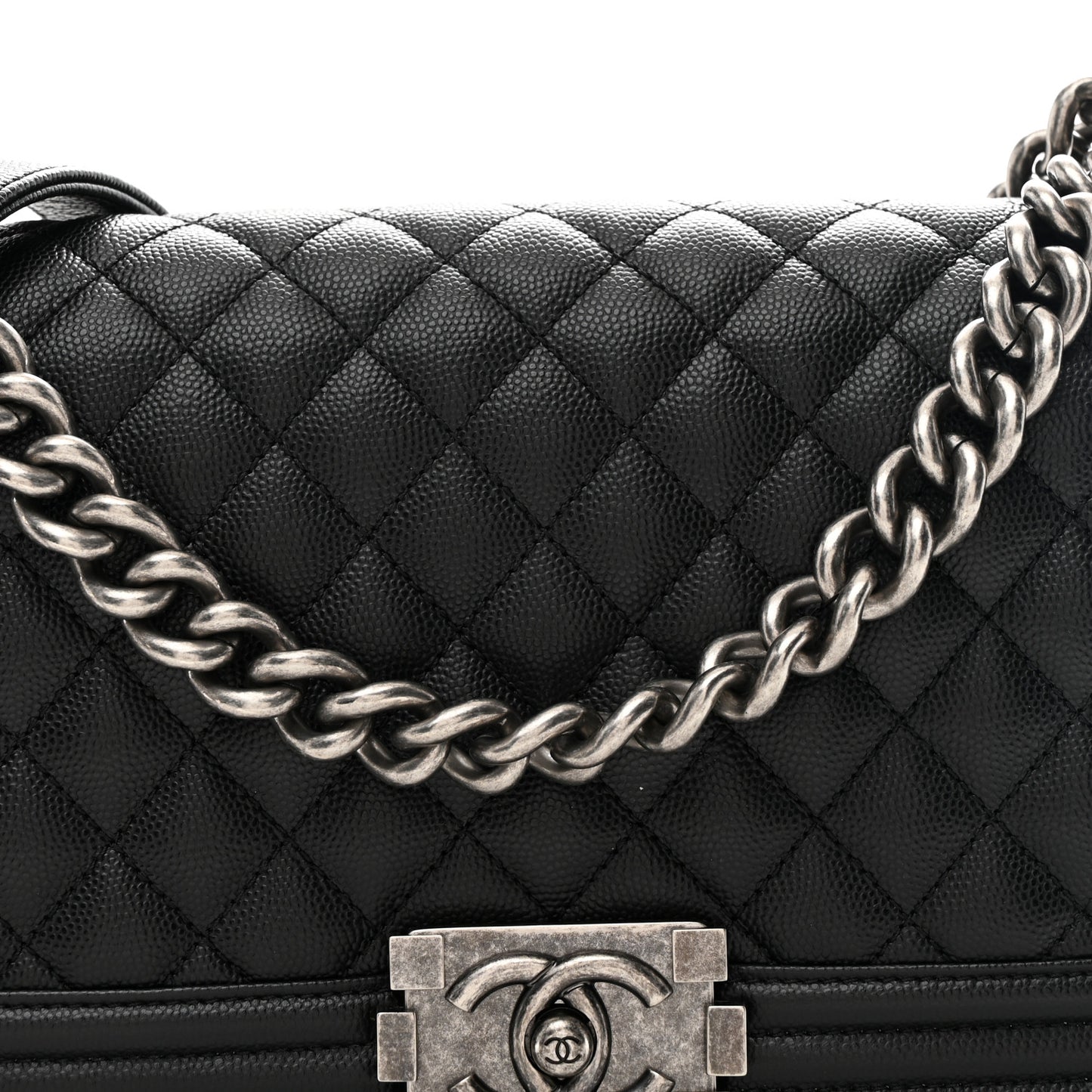 Caviar Quilted Medium Boy Flap Black
