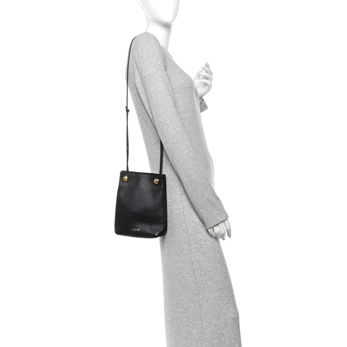 Loewe Smooth Calfskin Pebble Pouch  Black 2 of 10