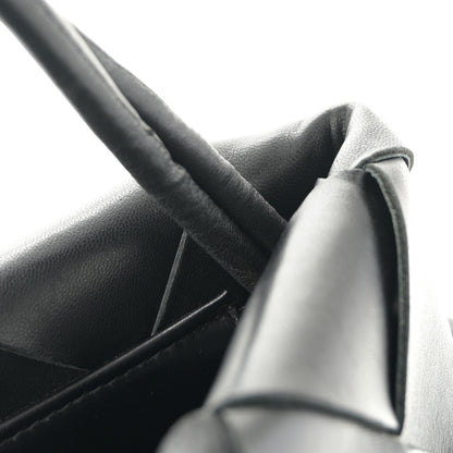 Bottega Veneta Nappa Maxi Intrecciato Clasp Bucket Bag Black 10 of 10