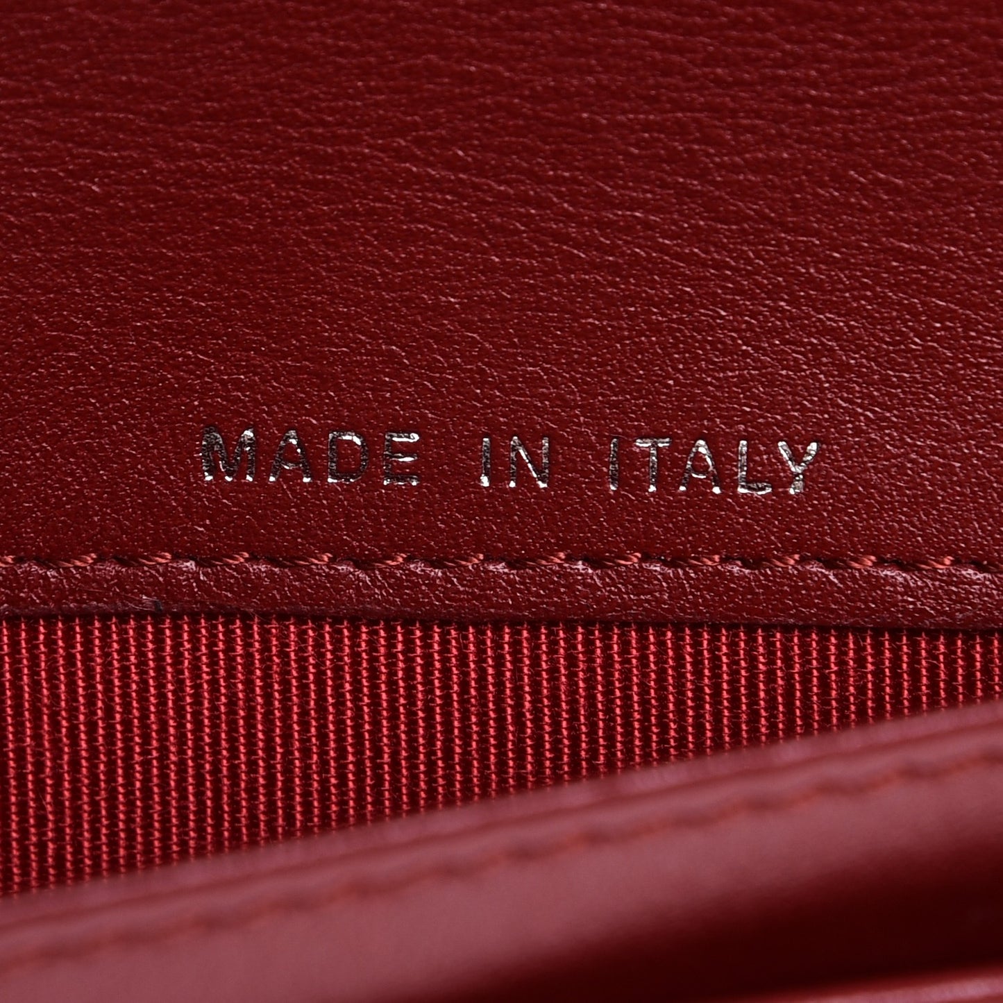 Caviar Quilted Zipped Pocket Wallet Red