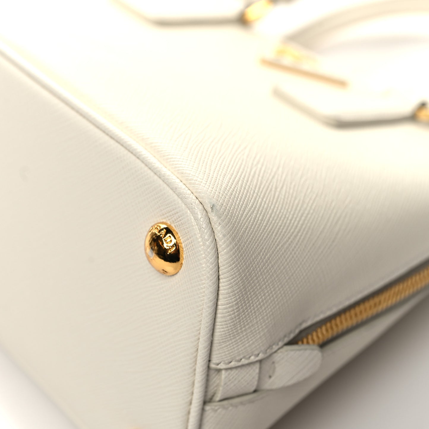 Saffiano Lux Small Promenade Tote Talco