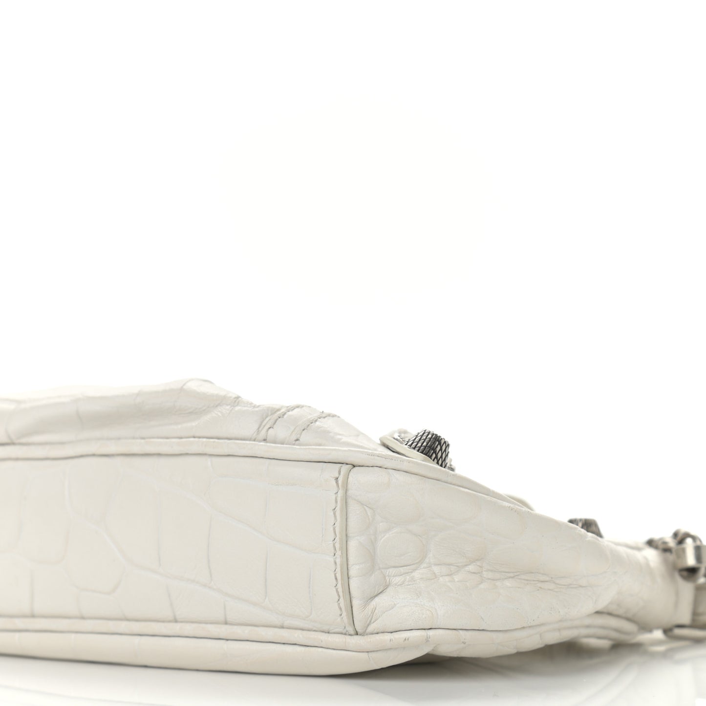 Extra Supple Calfskin Crocodile Embossed Le Cagole Mini Purse With Chain White